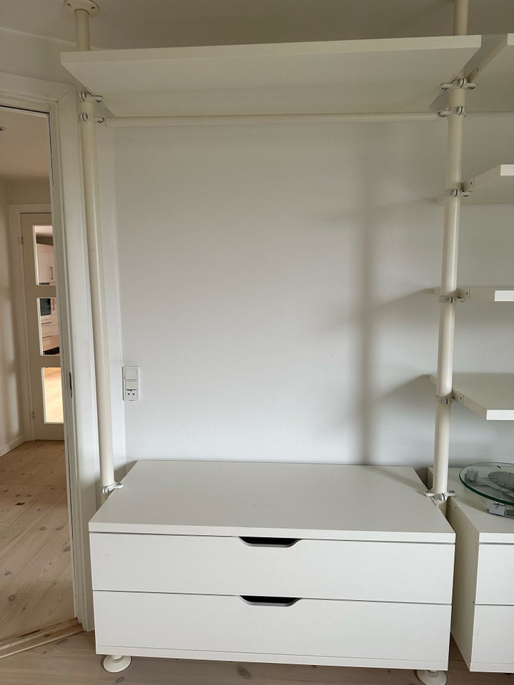 Reol Ikea b: 110 d: 50 h: 250