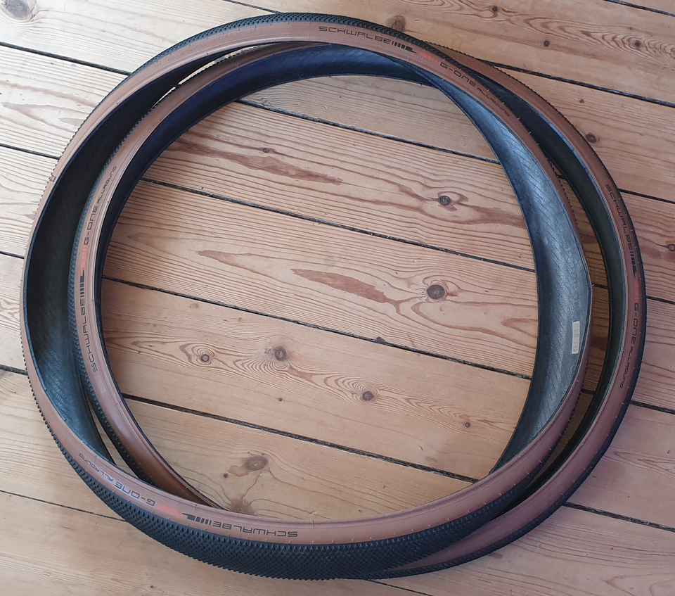 Dæk Pirelli + Schwalbe cykeldæk