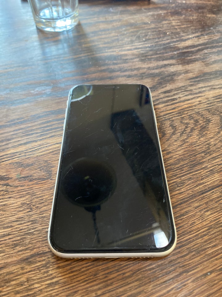 iPhone XR 64 GB hvid