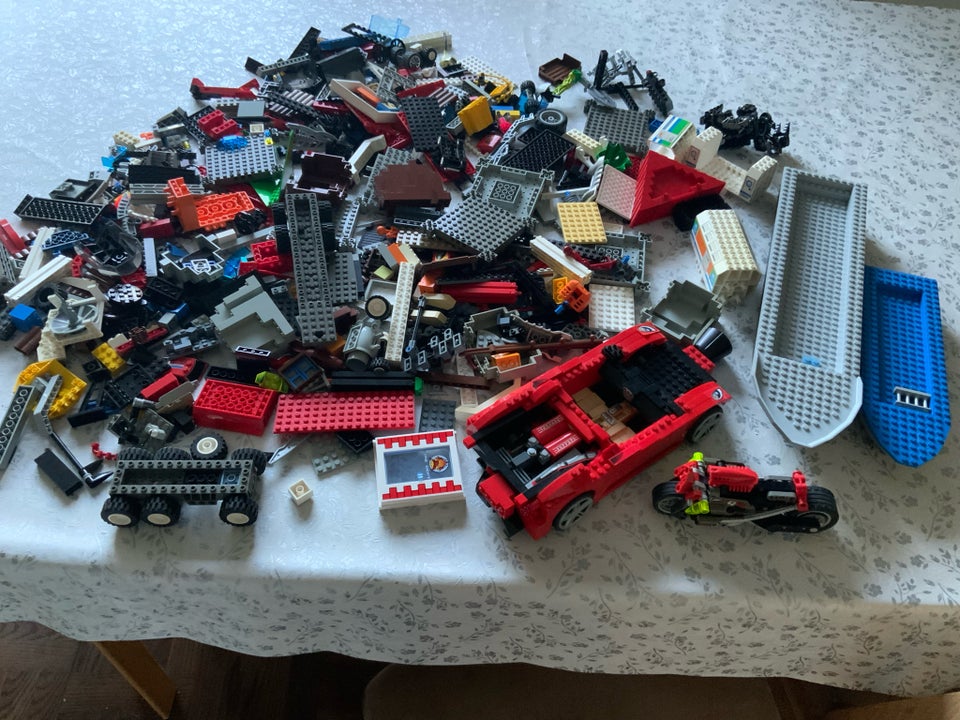 Lego andet, Over 3,3 kg blandet småt