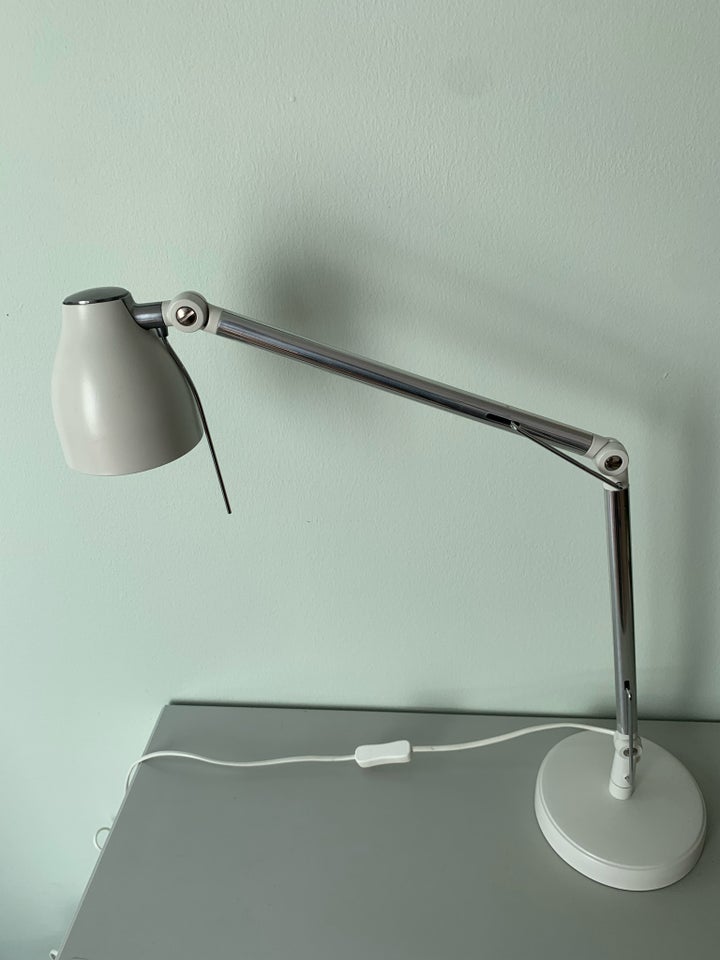 Skrivebordslampe, Ikea