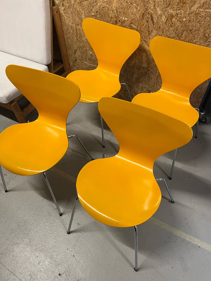 Arne Jacobsen 7’er Stole