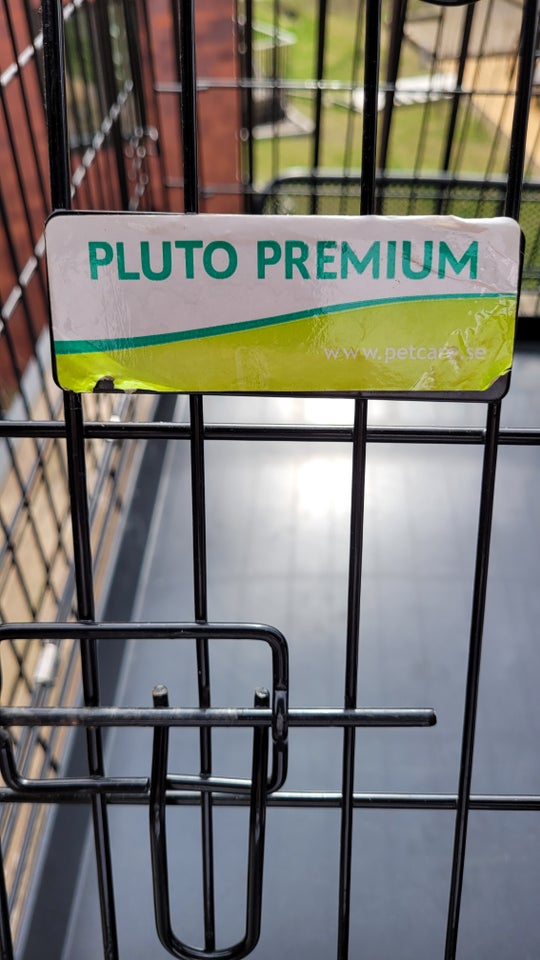 Transportbur, Pluto Premium