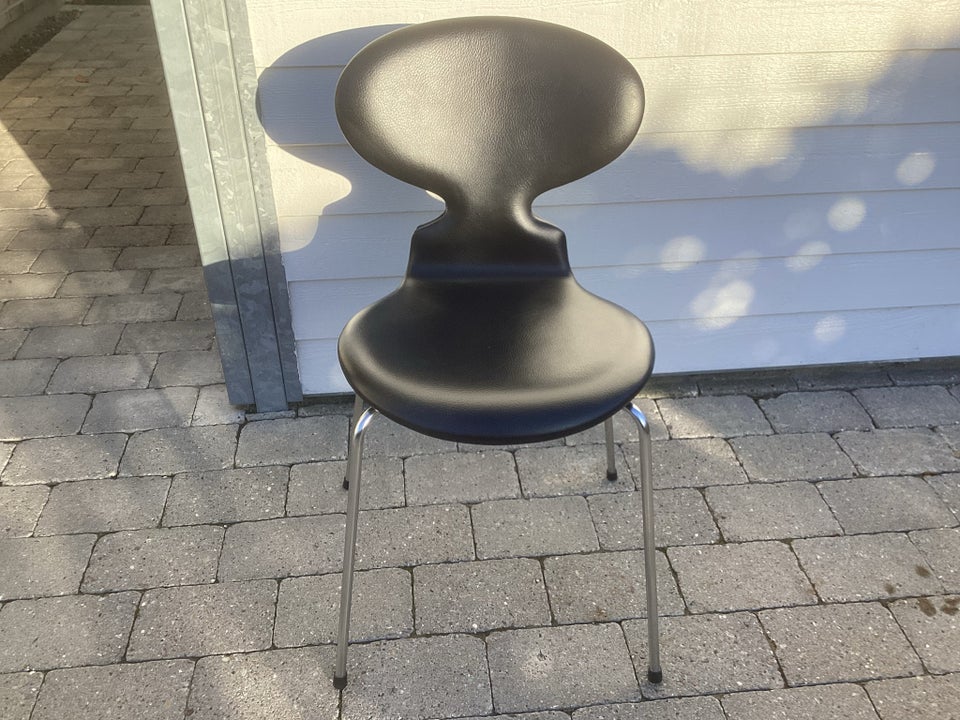 Arne Jacobsen stol 3101 "Myren"