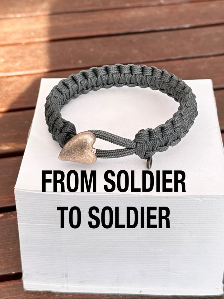 Armbånd, sølv, From soldier to