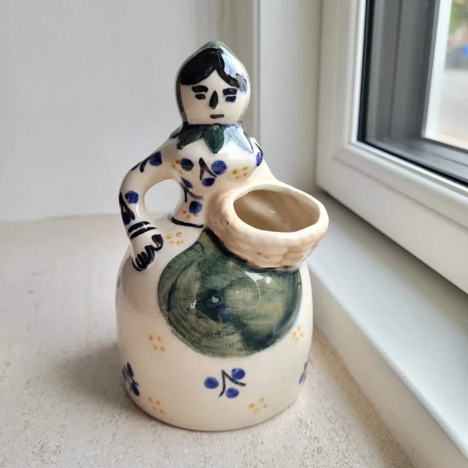 Keramik Vase Skulptur Pottedame