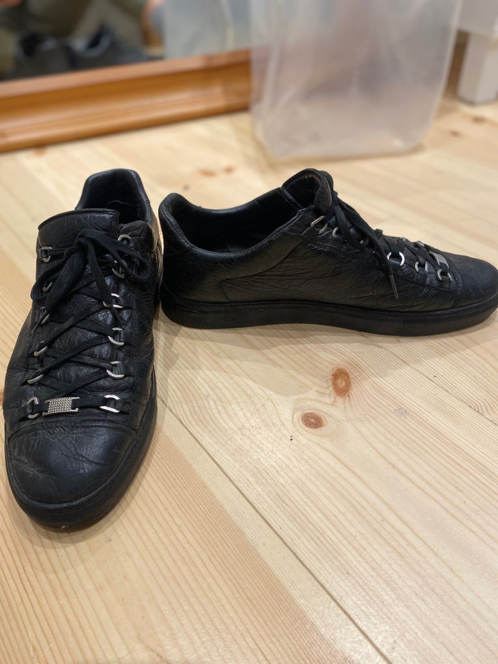 Sneakers, str. 44, Balenciaga