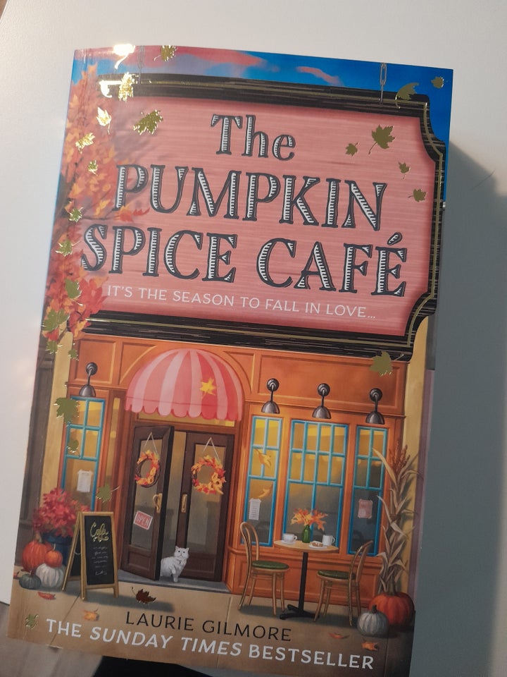 The Pumpkin Spice Café, Laurie