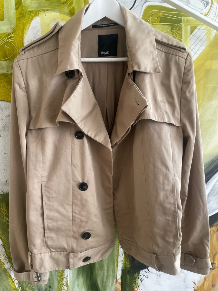 Trenchcoat str 40 Filippa K