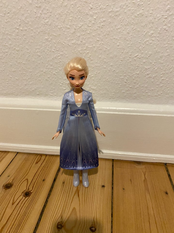 Barbie, Elsa barbiedukker