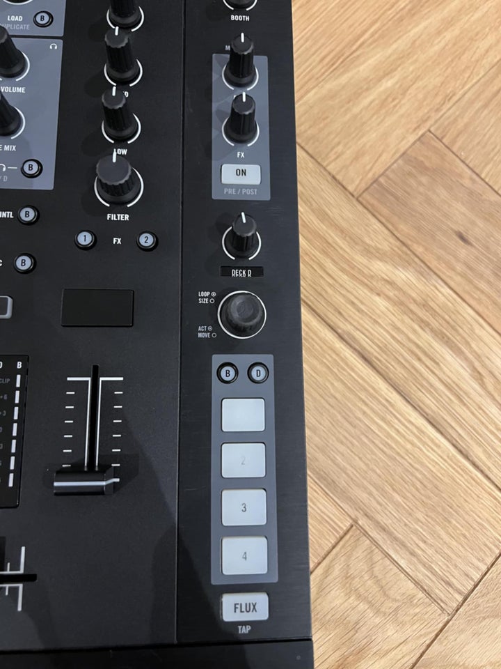 Traktor Kontrol Z2 DJ-mixer,