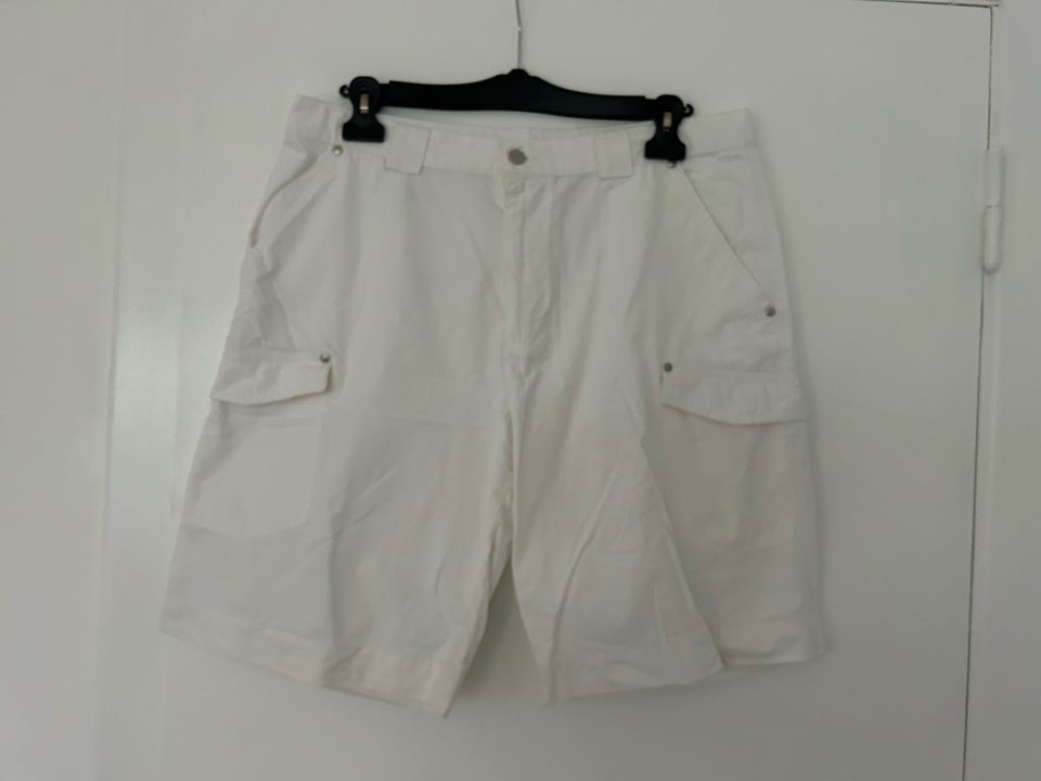 Shorts Lacoste str 46