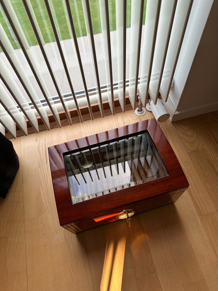 Cigartilbehør, Humidor