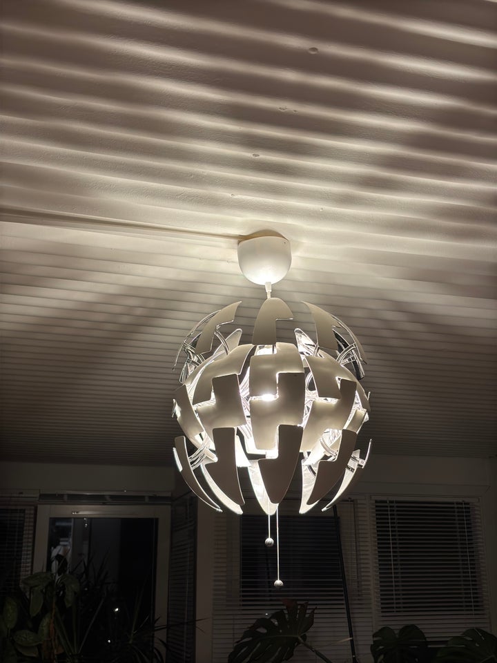 Anden loftslampe, Ikea