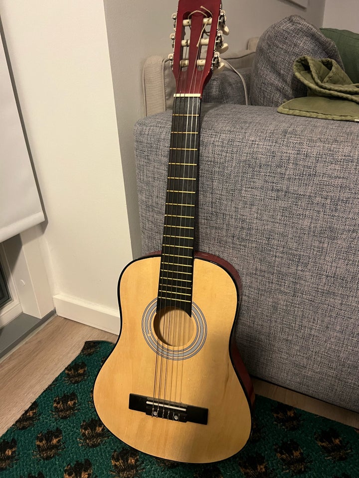 Andet legetøj, Guitar