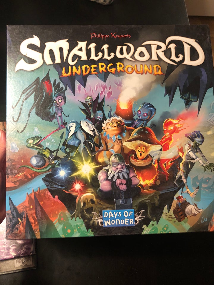 Smallworld underground,