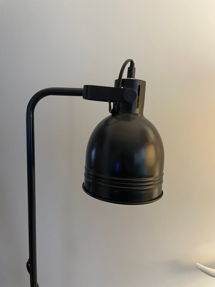 Gulvlampe