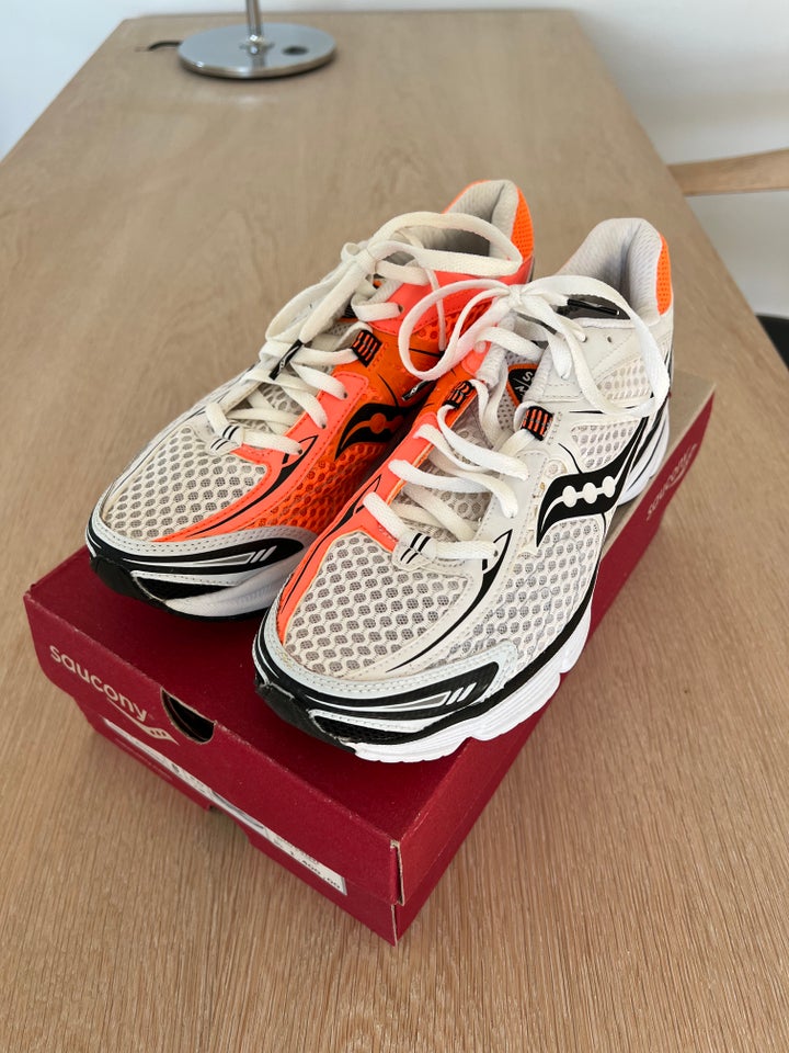 Løbesko Mach 5 Hoka