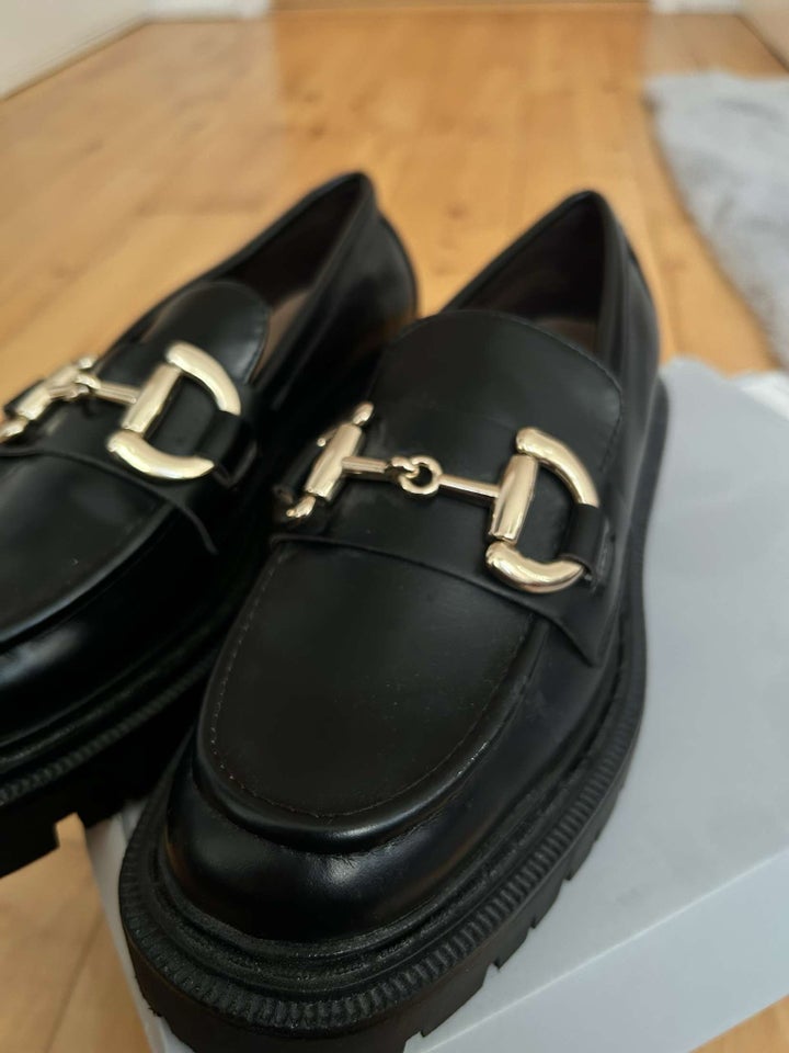 Loafers, str. 37, Hm