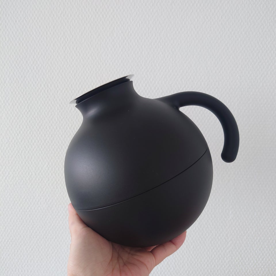 Andet Globe vacuum jug Eva solo