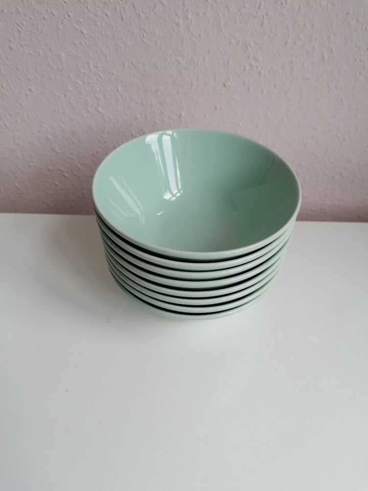 Porcelæn 8 skåle Ikea