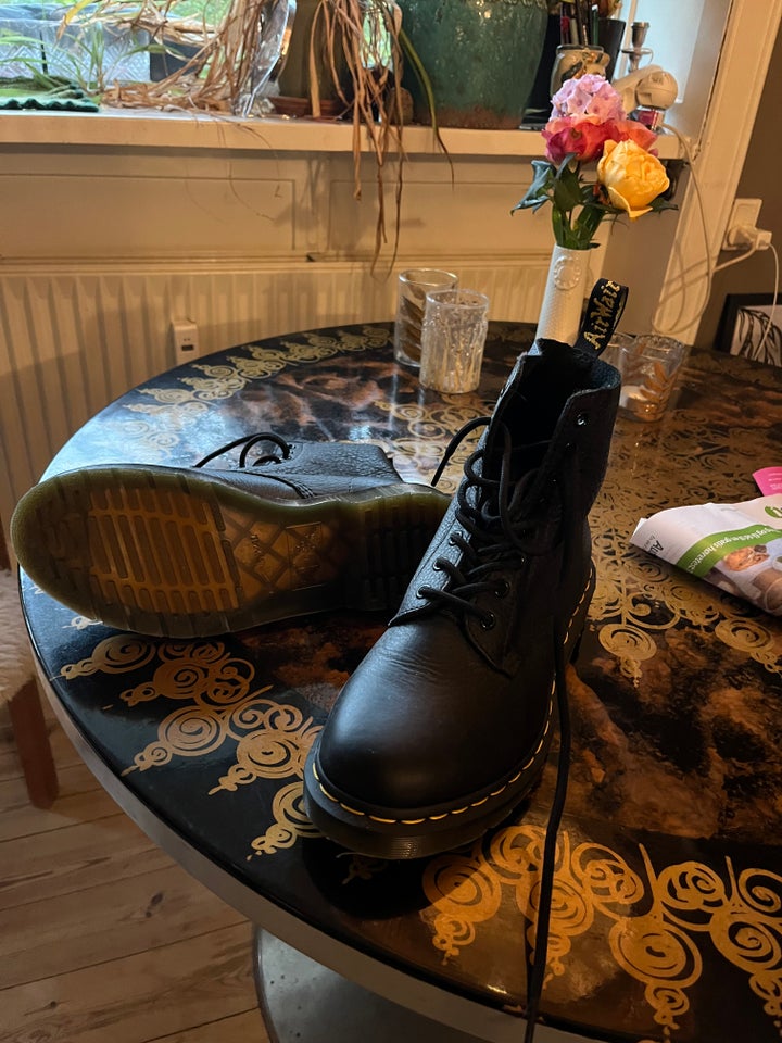 Dr. Martens støvler. Helt n...