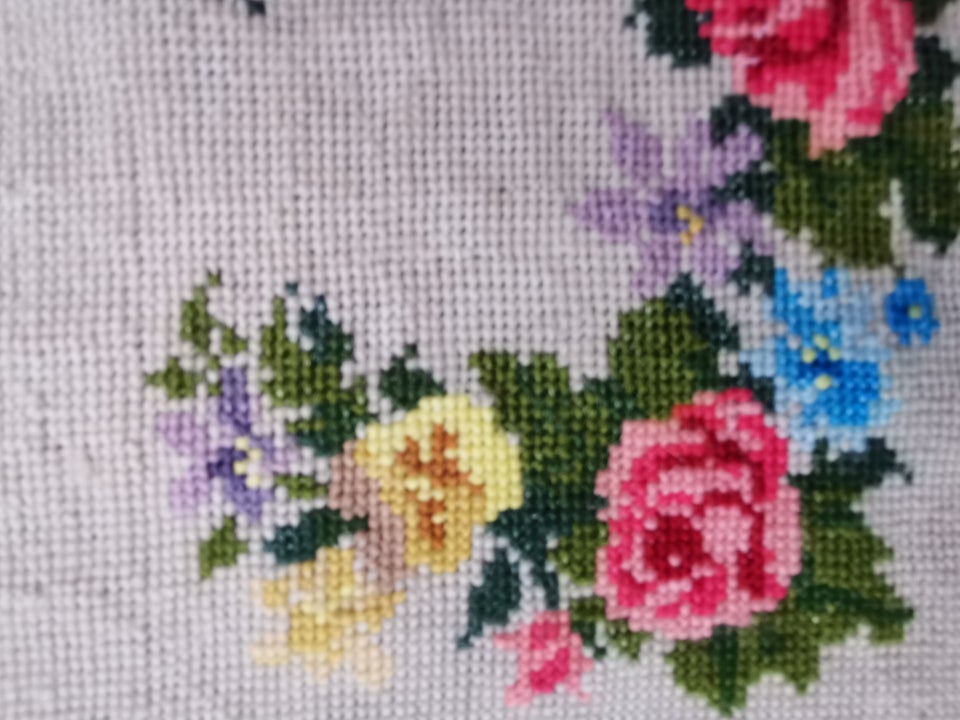 Broderi, Blomsterkrans. Vintage