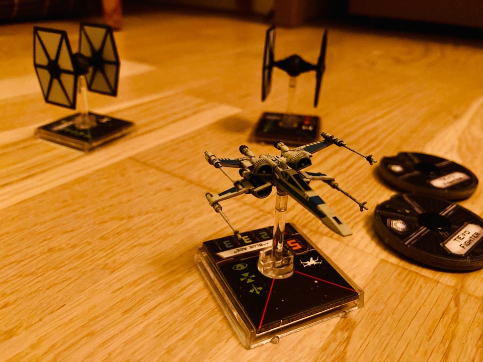 X-Wing Force Awakens Miniatures