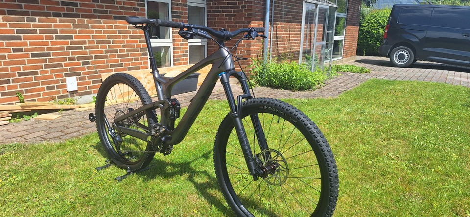 Trek Fuel Ex 9.7 gen 6, full