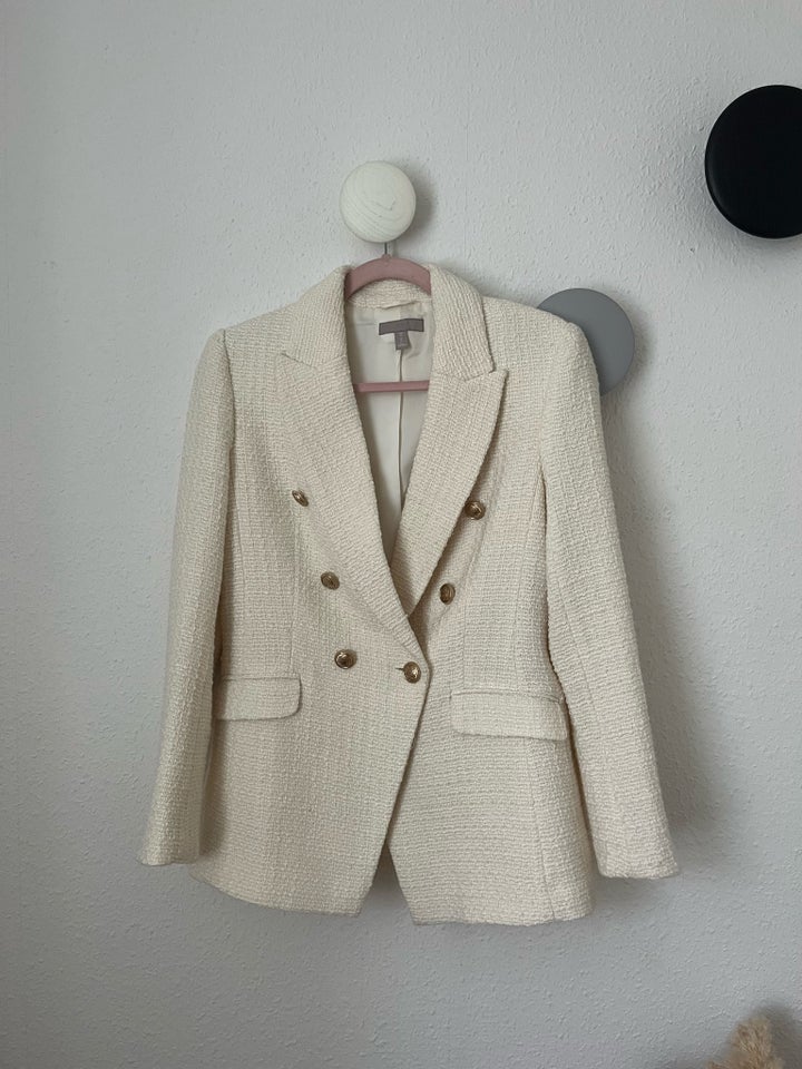 Blazer, str. 38, HM