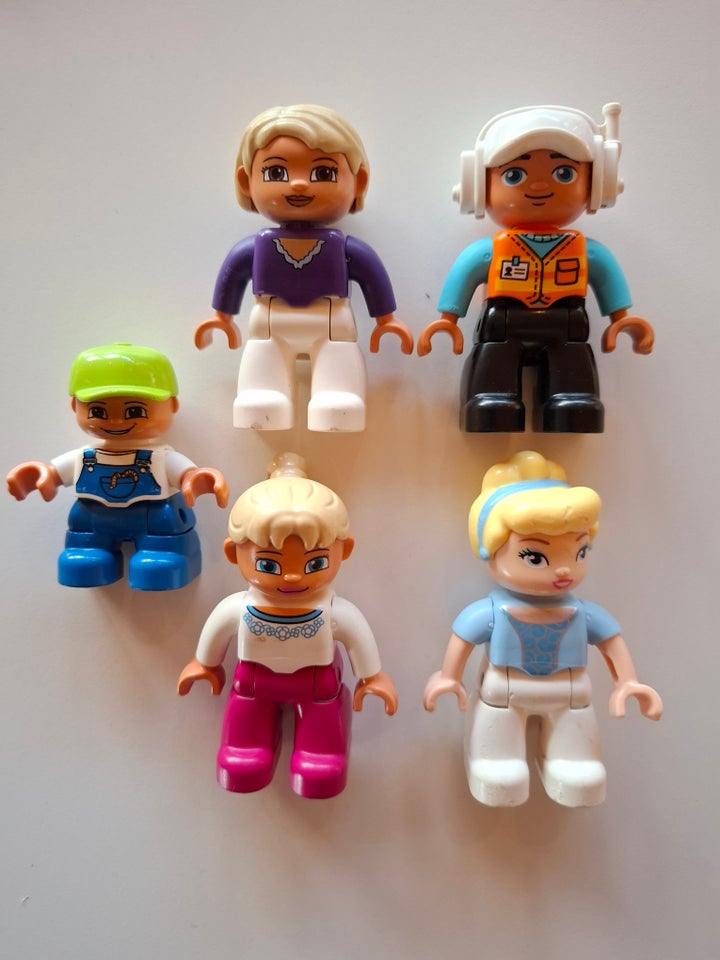 Lego Duplo, Figurer