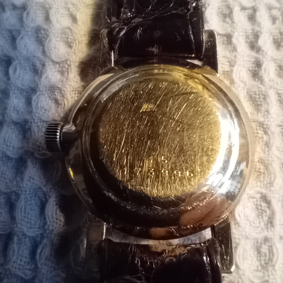 Smukt Longines dameur.