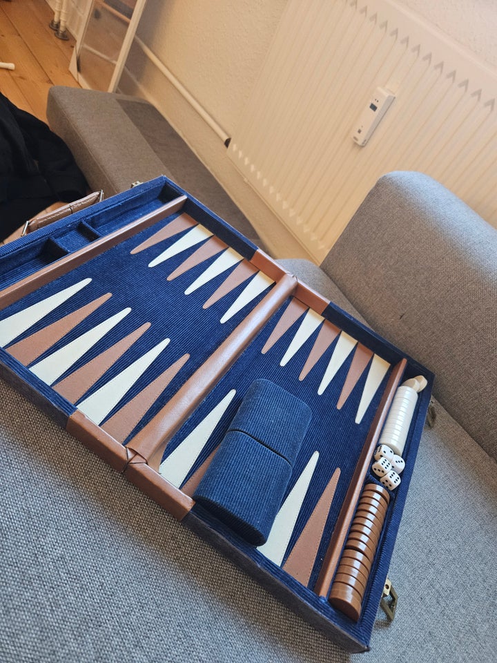 Backgammon, brætspil