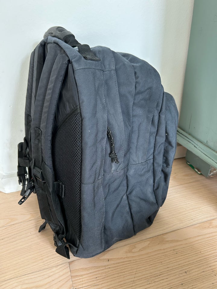 Skoletaske, Eastpak