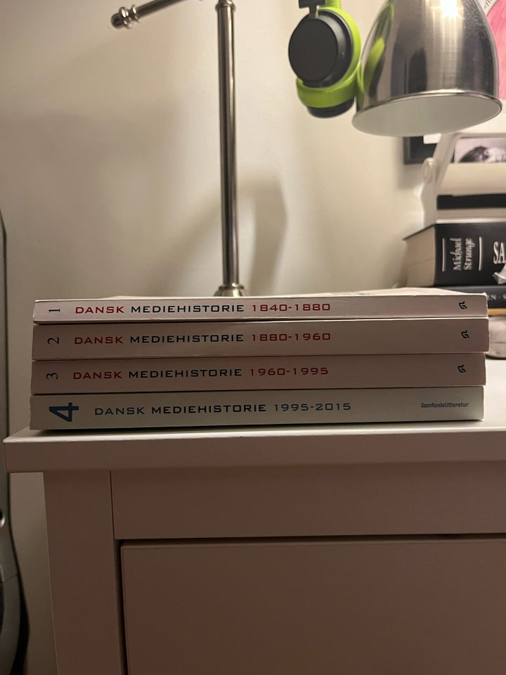 Dansk mediehistorie bind 1-4