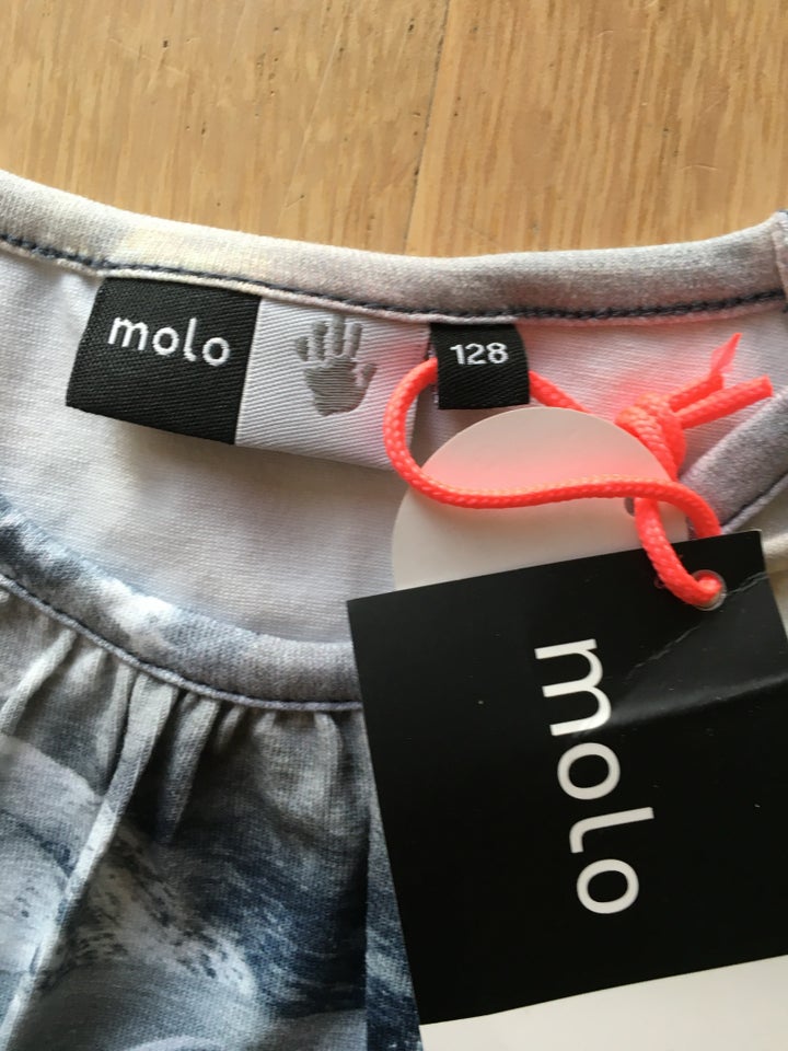 Bluse, Ny, Molo