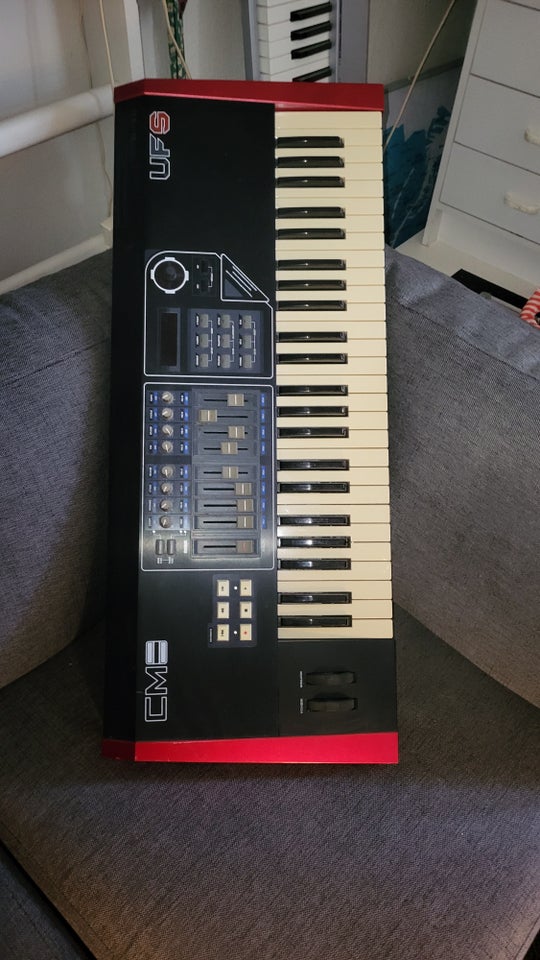 Midi controler Cmo Uf5