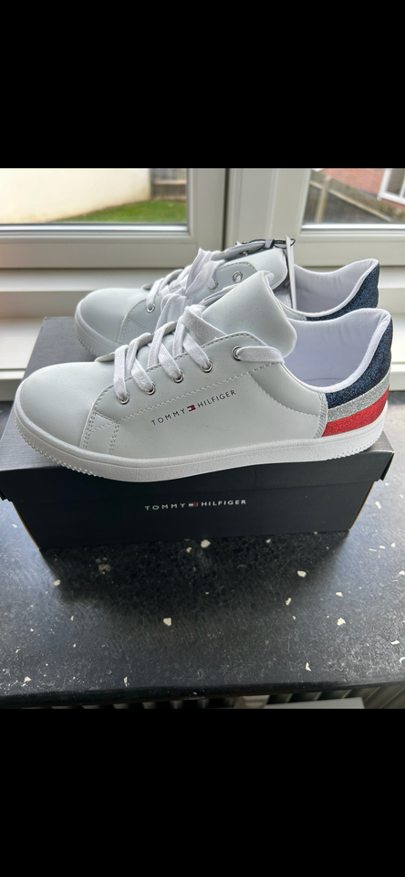 Sneakers, str. 37, Tommy Hilfiger