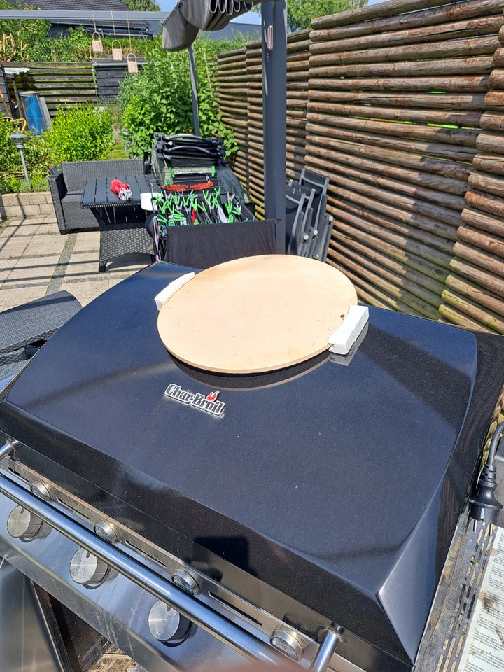 Gasgrill Charbroil performance