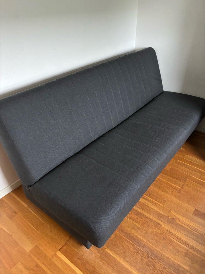 Sovesofa, ., b: 140 l: 200