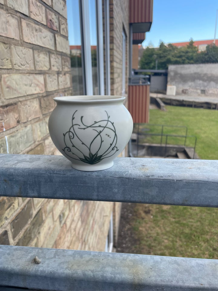 Porcelæn Ældre Lyngby vase