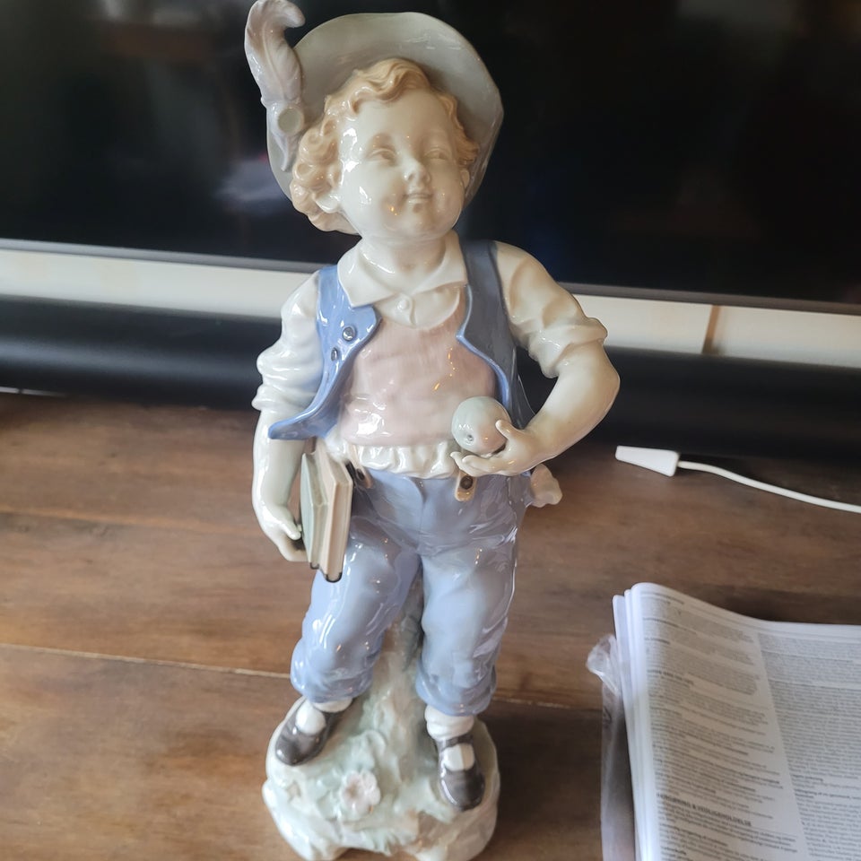 Porcelæn Statuer