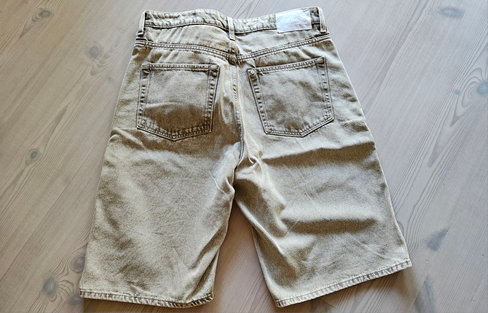 Shorts HM str 40