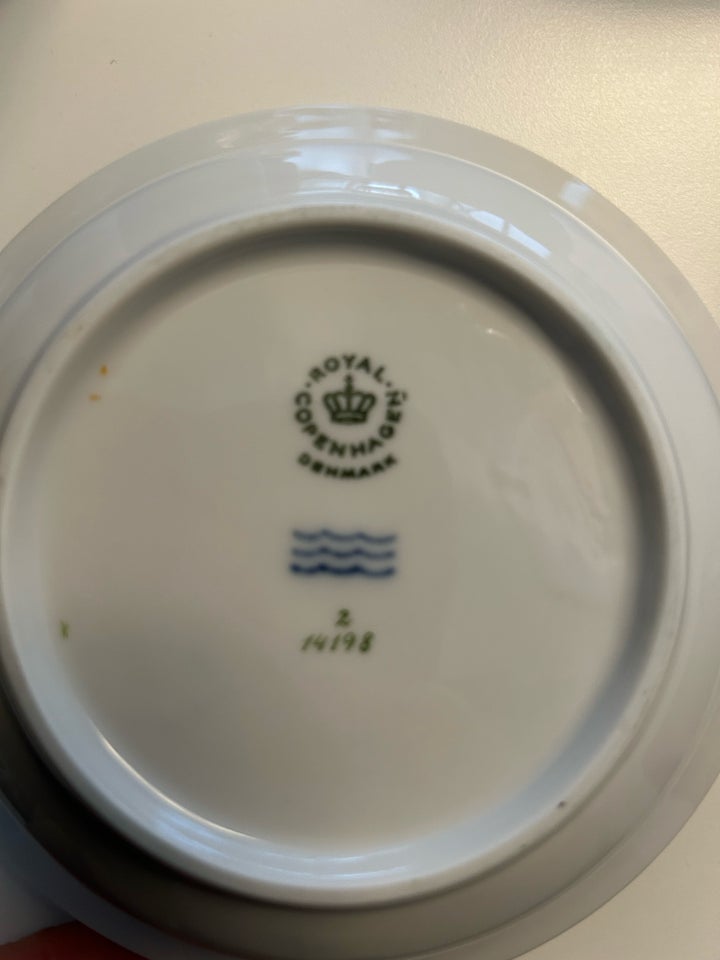 Porcelæn, 3skåle og 3 krus, Royal