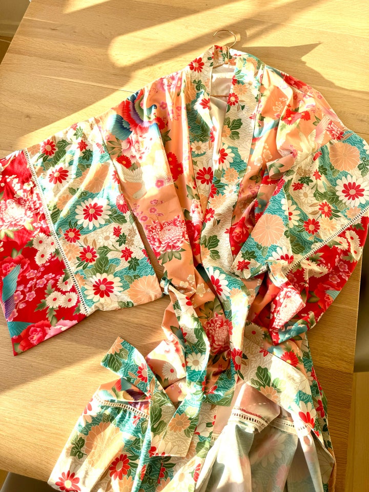 Kimono, Ingen mærke, str. M