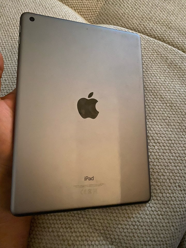 iPad 6, 32 GB, sort