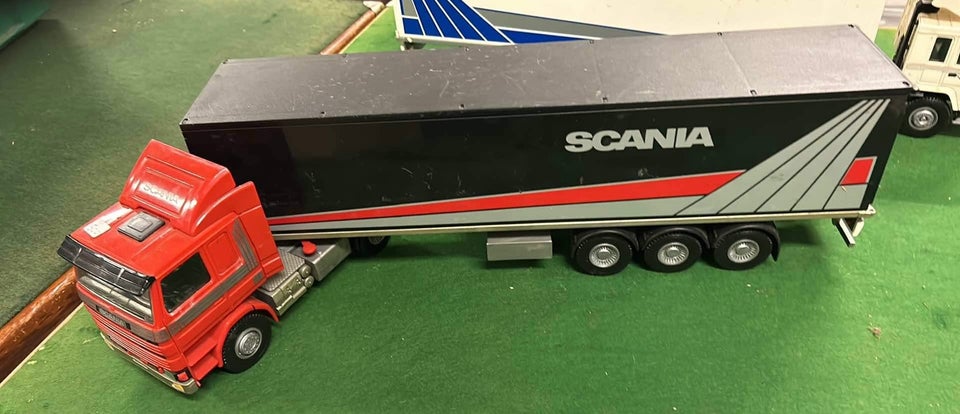 Modellastbil, Emek Scania