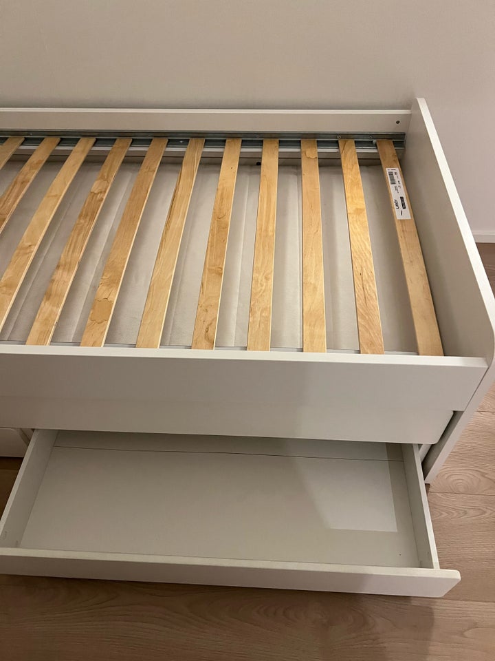 Andet, Släkt ikea, b: 96 l: 206 h: 78