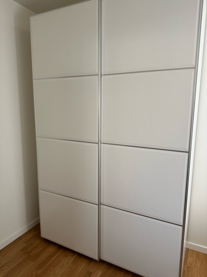 Garderobeskab, Ikea, b: 150 d: 66 h: