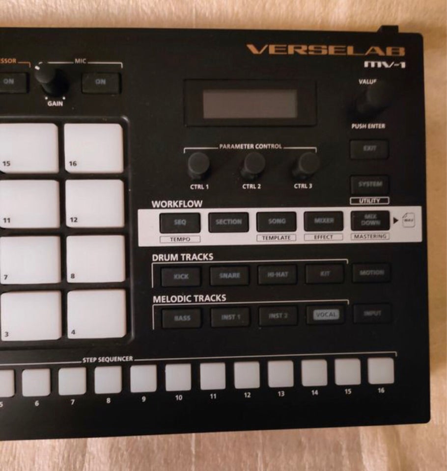 Sampler, Roland MV-1 Verselab